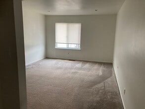 3943 Chatham Ct in South San Francisco, CA - Building Photo - Building Photo