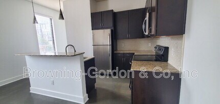 210 30th Ave N in Nashville, TN - Building Photo - Building Photo