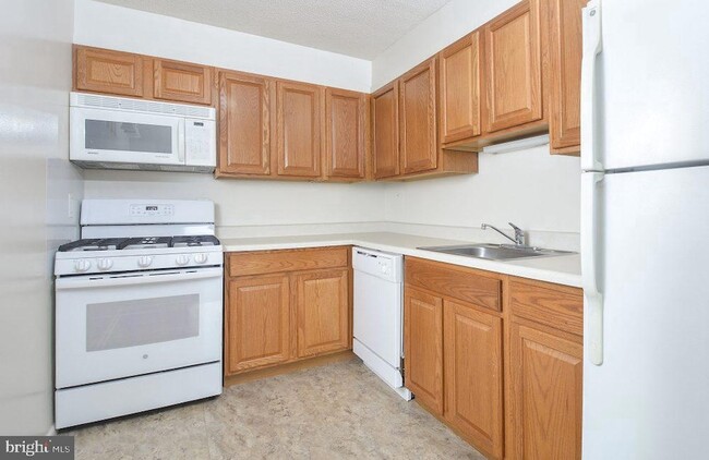 property at 515 W Chelten Ave