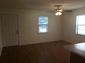 723 Winnie St in Galveston, TX - Building Photo - Building Photo