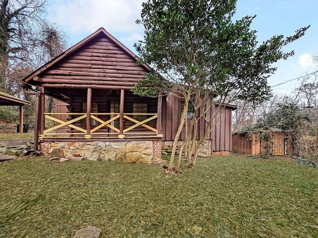 property at 1424 Emory Rd NE