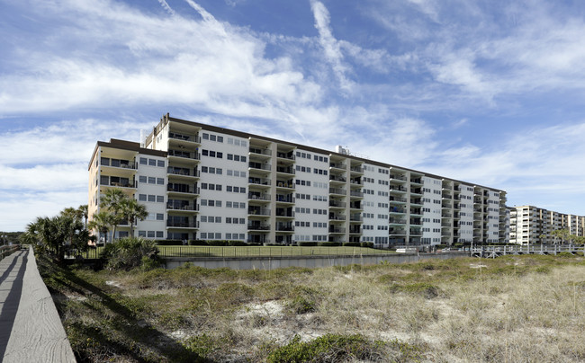 Amelia South Condos in Fernandina Beach, FL - Building Photo - Building Photo