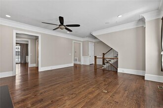 3475 Roxboro Rd NE in Atlanta, GA - Building Photo - Building Photo