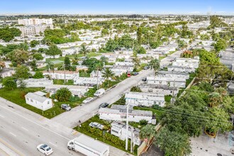 4732 SW 46th Ln in Davie, FL - Building Photo - Building Photo