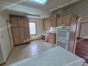 4838 Walsh Ave in East Chicago, IN - Foto de edificio - Building Photo