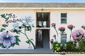 The Gardenia House in Naples, FL - Building Photo - Building Photo