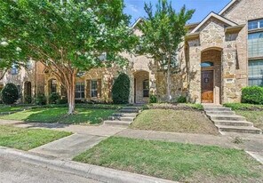 8623 Naomi St in Plano, TX - Building Photo