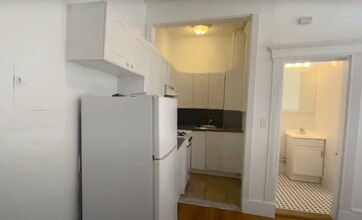 114 Fenway, Unit 3 in Boston, MA - Foto de edificio - Building Photo