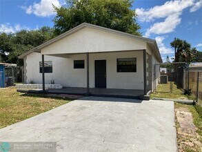 528 NW 16th Ave in Fort Lauderdale, FL - Building Photo - Building Photo
