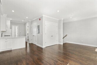 4 Armonk St in Greenwich, CT - Building Photo - Building Photo
