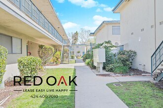 750 W Bonita Ave in Claremont, CA - Building Photo - Building Photo