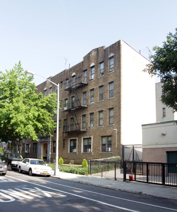 361 Maple St in Brooklyn, NY - Building Photo