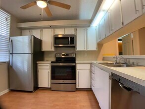 1717 Whitehall Dr-Unit -APT 202 in Davie, FL - Building Photo - Building Photo