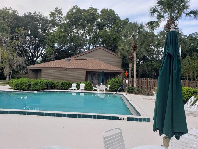 13 Sherbury Ct in Palm Coast, FL - Building Photo - Building Photo