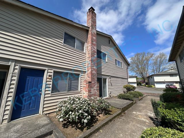 2817 NE Rene Ave in Gresham, OR - Building Photo - Building Photo