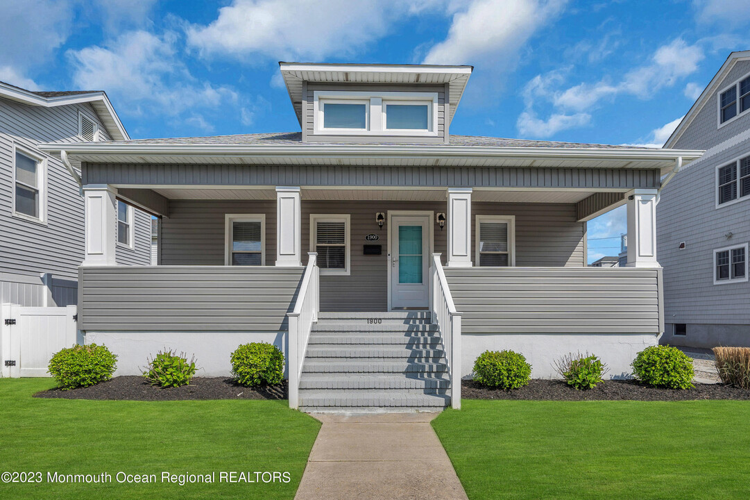 1900 Surf Ave in Belmar, NJ - Building Photo