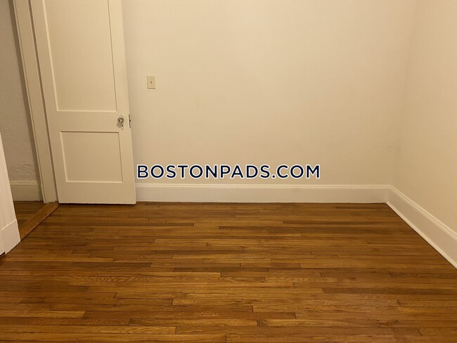 16 Lakeville Rd-Unit -3 in Boston, MA - Building Photo - Building Photo