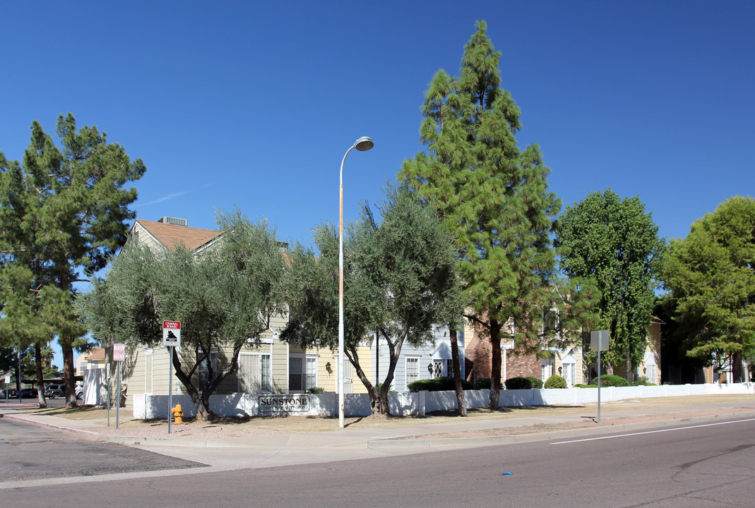 1970 N Hartford St in Chandler, AZ - Building Photo