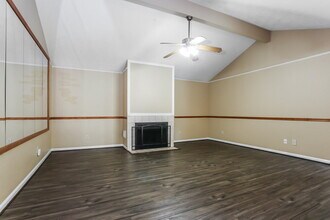 7406 San Simeon Dr in Houston, TX - Building Photo - Building Photo