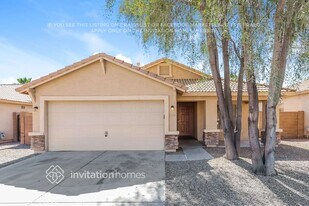 17235 W Elaine Dr in Goodyear, AZ - Building Photo