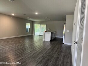 1370 Van Dyke Ave SE in Palm Bay, FL - Building Photo - Building Photo