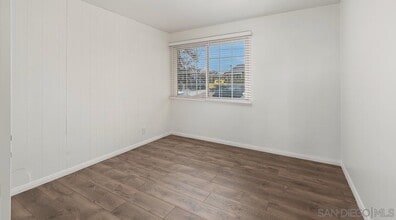 7437 Hyatt St, Unit 7437 Hyatt in San Diego, CA - Foto de edificio - Building Photo