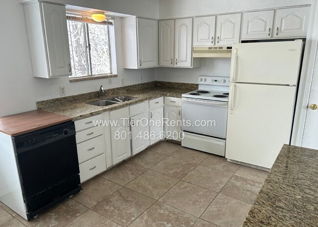 10470 S 700 E in Sandy, UT - Building Photo - Building Photo