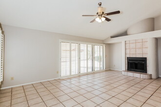 7127 W Morrow Dr in Glendale, AZ - Foto de edificio - Building Photo