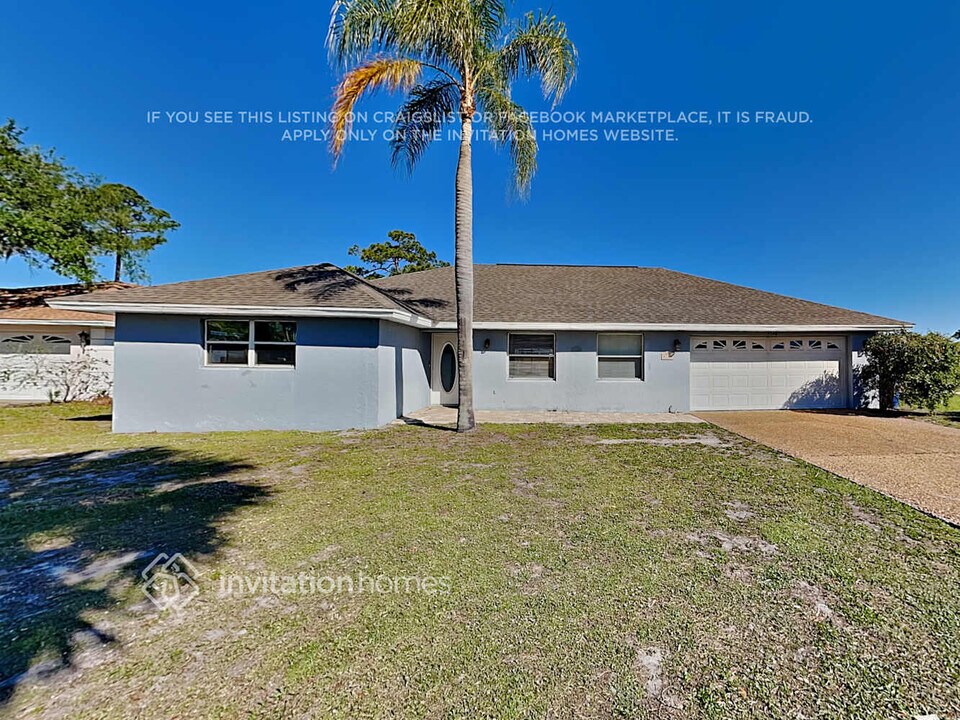 4728 Charing Cross Rd in Sarasota, FL - Building Photo