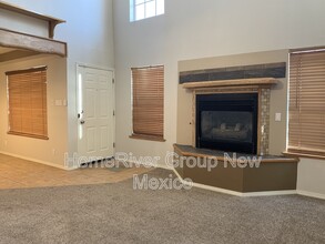 3841 Sunbird Dr NW in Albuquerque, NM - Building Photo - Building Photo