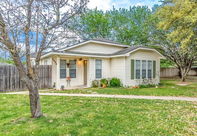 property at 3405 Timberline Ct