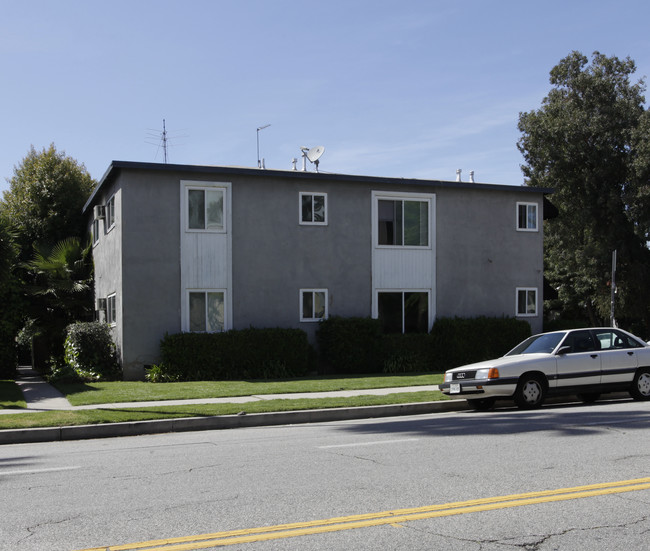 13300-13310 Valleyheart Dr N in Sherman Oaks, CA - Building Photo - Building Photo