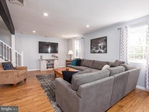 151 Weedon Ct in West Chester, PA - Building Photo - Building Photo
