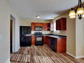 5785 Chase Run in Galloway, OH - Foto de edificio - Building Photo