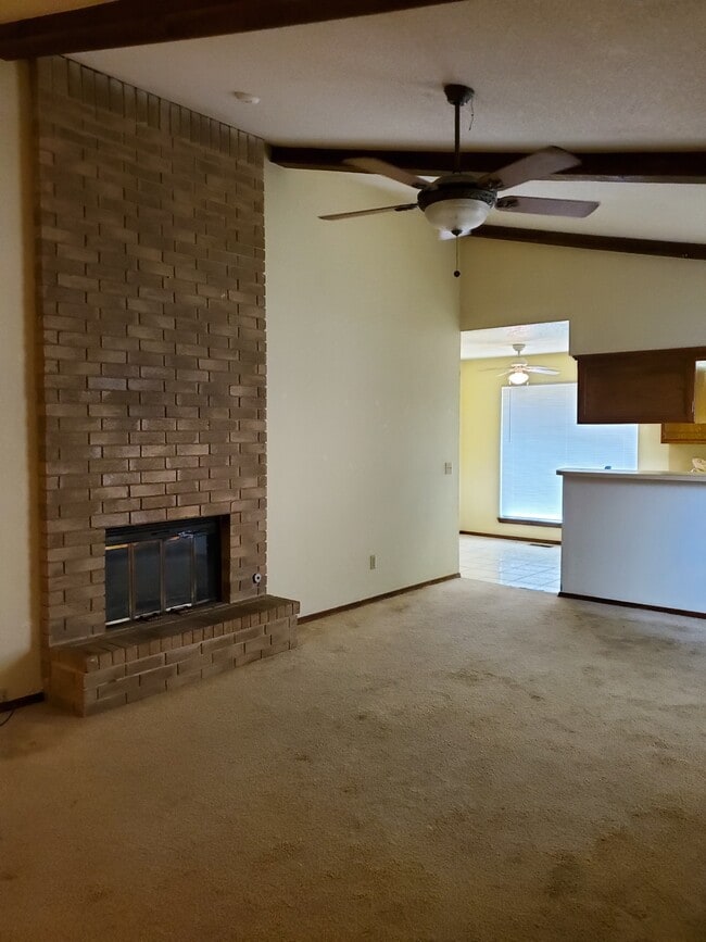 7907 Debar Cir in Oklahoma City, OK - Foto de edificio - Building Photo