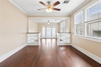 4813 Laurel St in New Orleans, LA - Foto de edificio - Building Photo