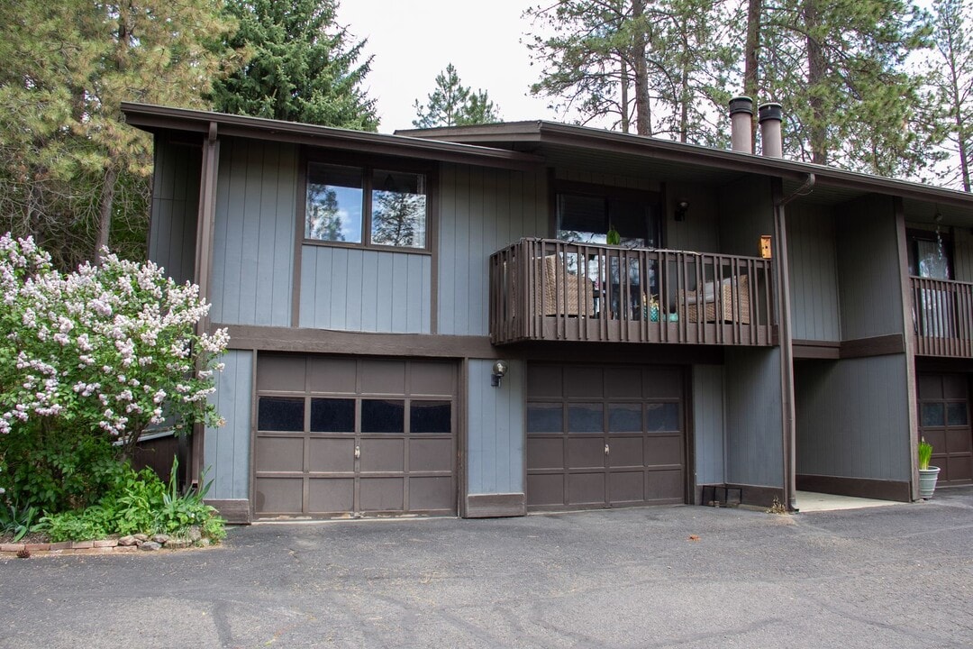 2201 E Casper Dr in Spokane, WA - Building Photo