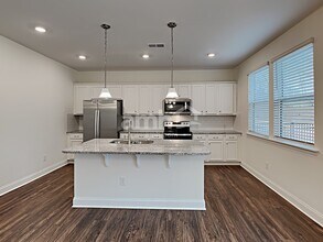 122 Ashton Pk Dr in Mooresville, NC - Building Photo - Building Photo