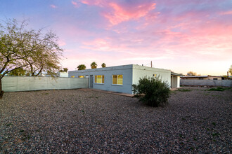 1122/1126 27Th St, in Phoenix, AZ - Building Photo - Building Photo