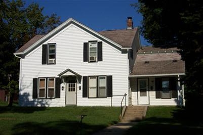 255 S College Ave in Valparaiso, IN - Foto de edificio