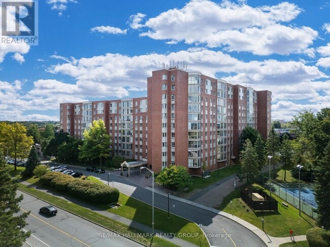 960 Teron Rd in Ottawa, ON - Building Photo - Building Photo