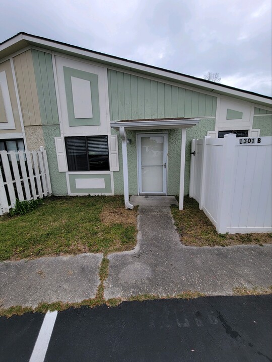 1301 Turkey Ridge Rd in Myrtle Beach, SC - Building Photo