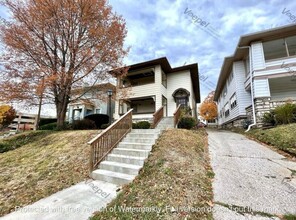 5303 Charlotte St in Kansas City, MO - Foto de edificio - Building Photo