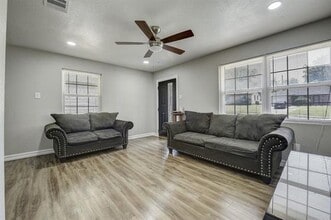 12111 Galva Dr in Dallas, TX - Building Photo - Building Photo