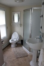 69 Ploughed Neck Rd in Sandwich, MA - Building Photo - Building Photo