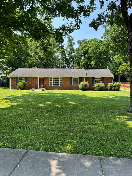 115 Battle Ave in Franklin, TN - Building Photo