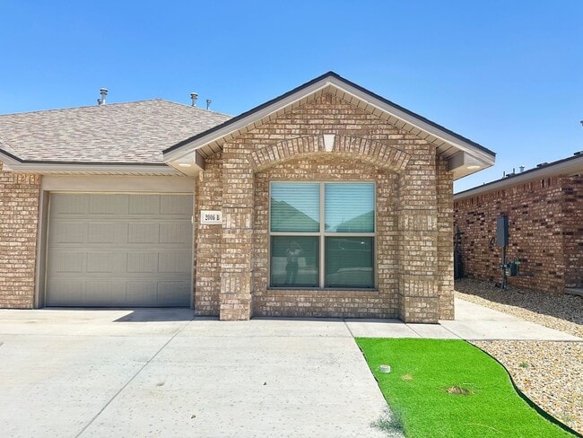 2006 Aberdeen Ave in Wolfforth, TX - Building Photo - Building Photo