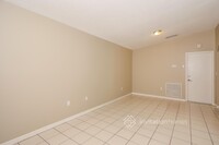 964 NW 128th Pl in Miami, FL - Building Photo - Building Photo