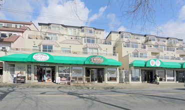 Ocean View in White Rock, BC - Building Photo - Building Photo