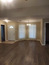 36044 Raleigh Dr in Denham Springs, LA - Foto de edificio - Building Photo